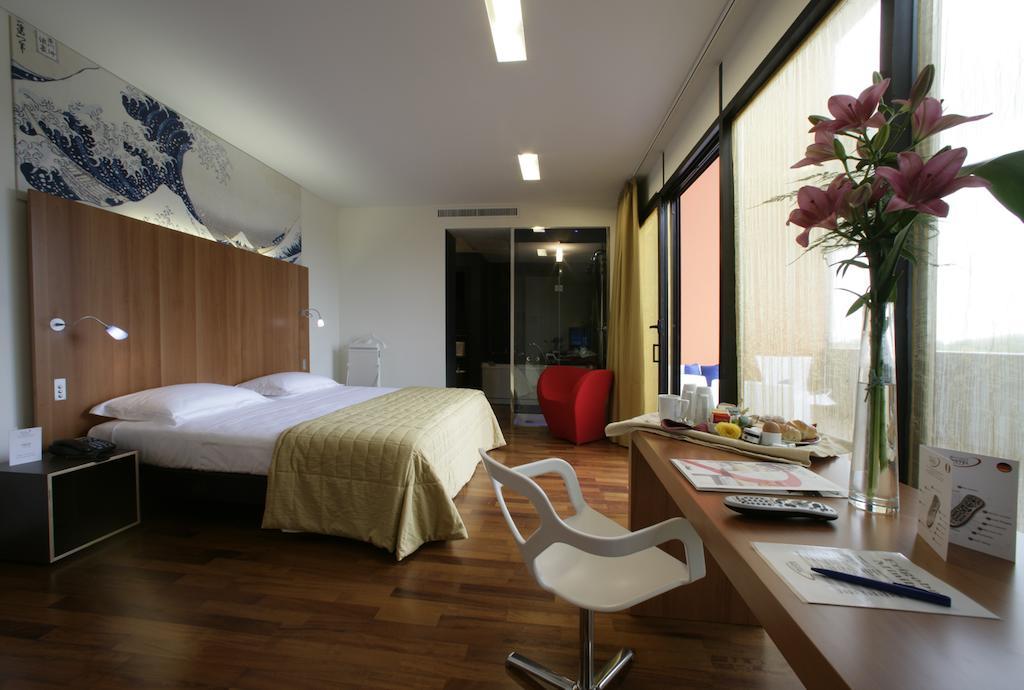 New Ipoint Hotel San Giovanni in Persiceto Exterior foto